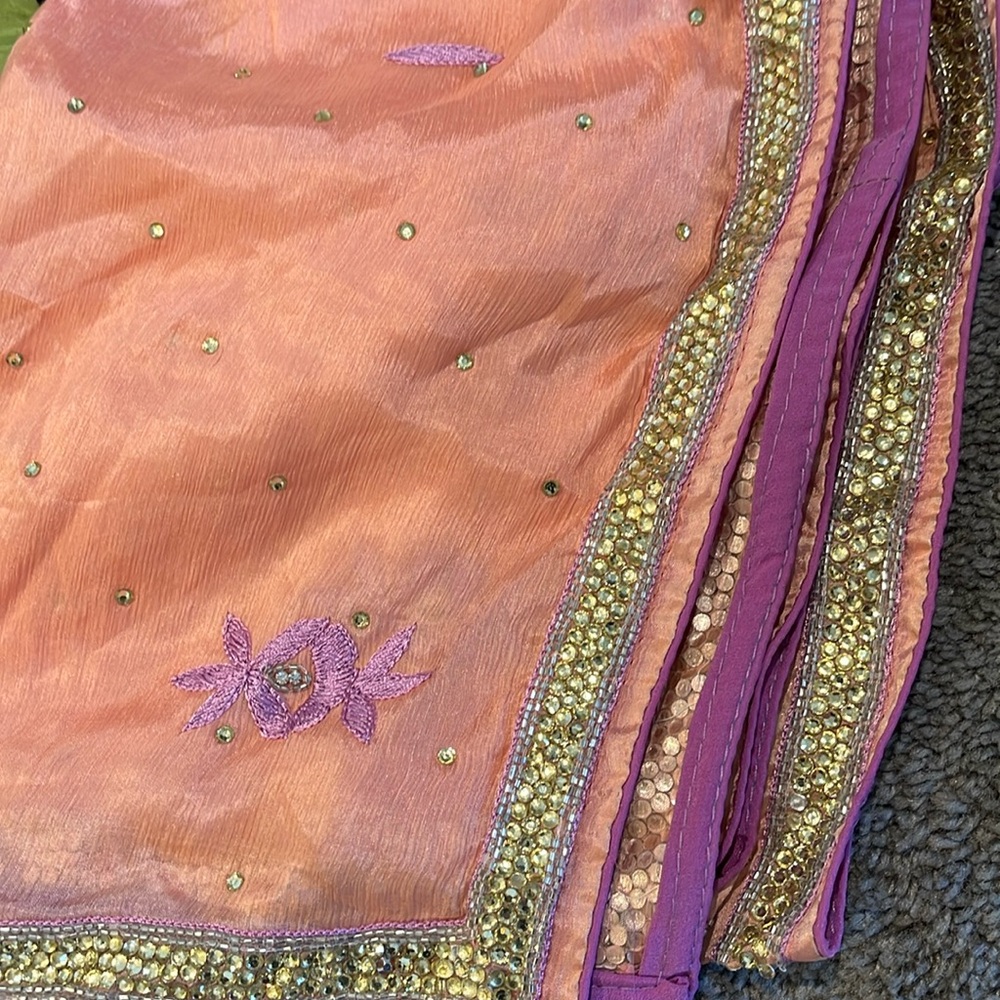 Salwar Kameez Peach with Lavender Embroidery - Salwar Kameez - Picture 6 of 9